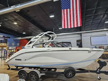 2024 Yamaha Boats 222S