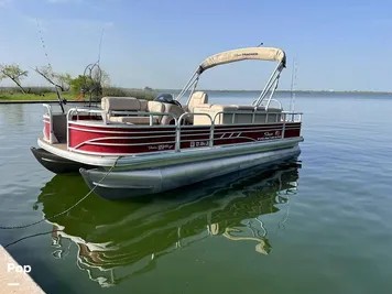 2021 Sun Tracker Fishin' Barge 20 DLX