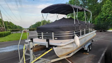 2014 SunChaser Classic Fish 8522 CNF pontoon