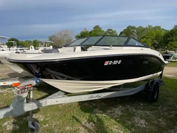 2018 Sea Ray SPX 190 OB