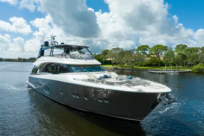 2015 Monte Carlo Yachts MCY86