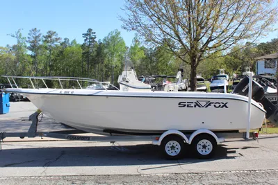 2000 Sea Fox 230 Center Console