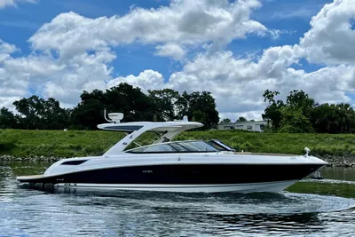 2016 Sea Ray 350 SLX