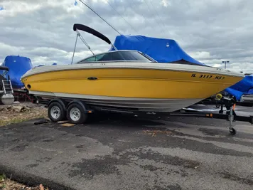 2005 Sea Ray 220 Select