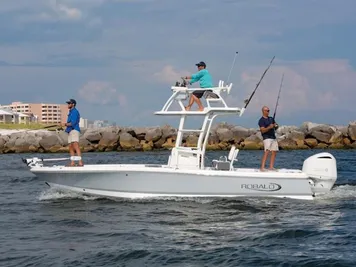 2024 Robalo 246 Cayman SD