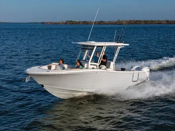 2024 Robalo R270