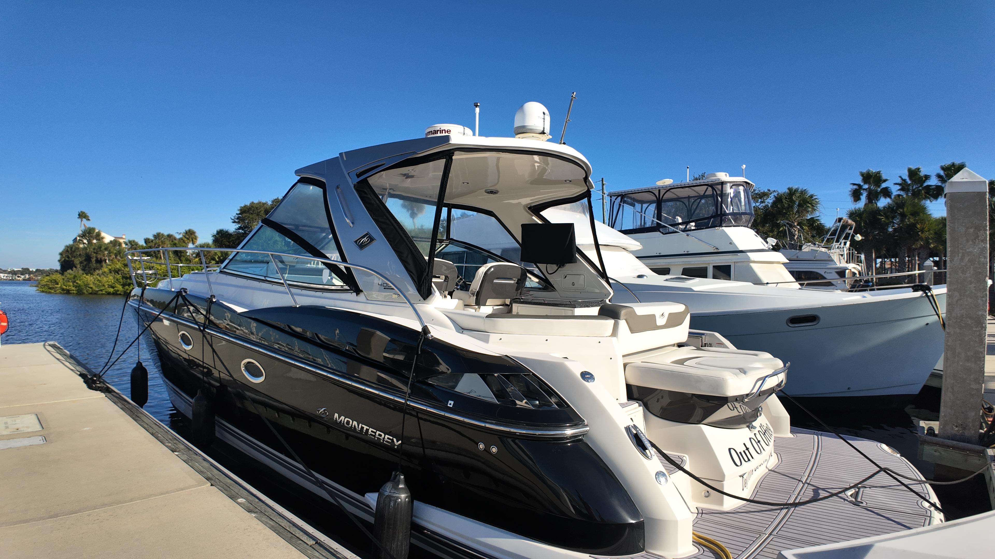 2014 Monterey 400 Sport Yacht