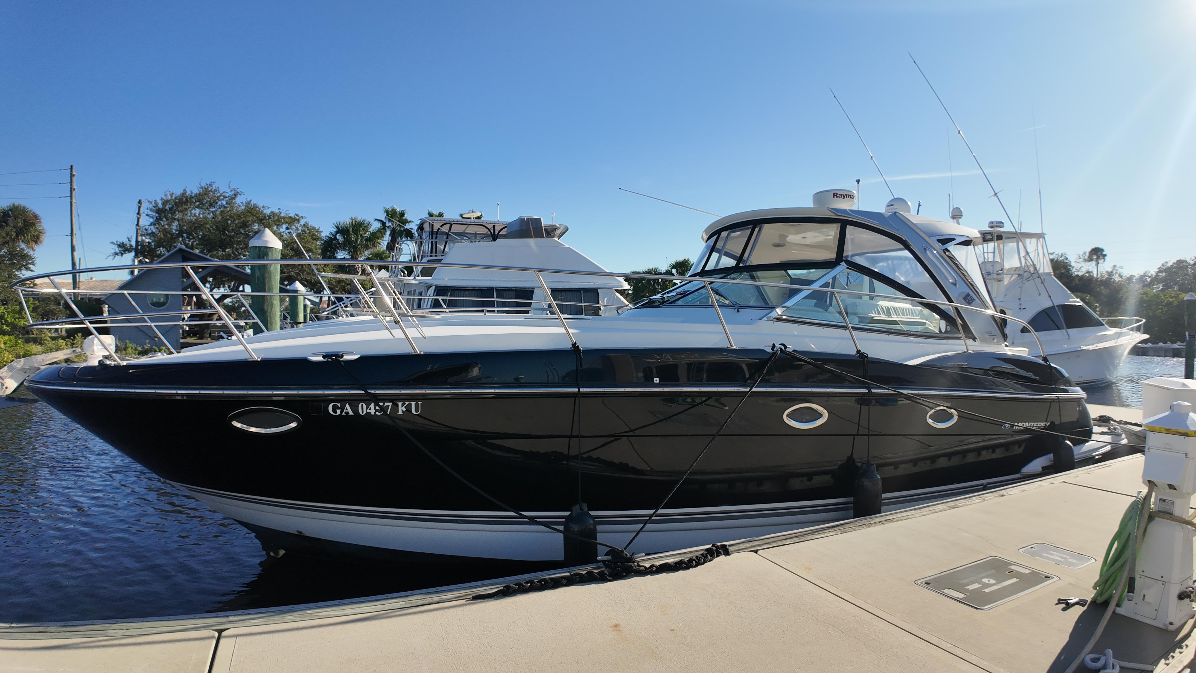 2014 Monterey 400 Sport Yacht