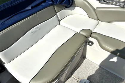 2007 Sea Ray 240 Sundeck