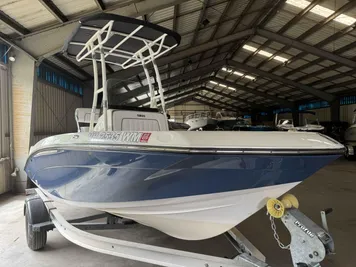 2018 Yamaha Boats 190FSH SPORT