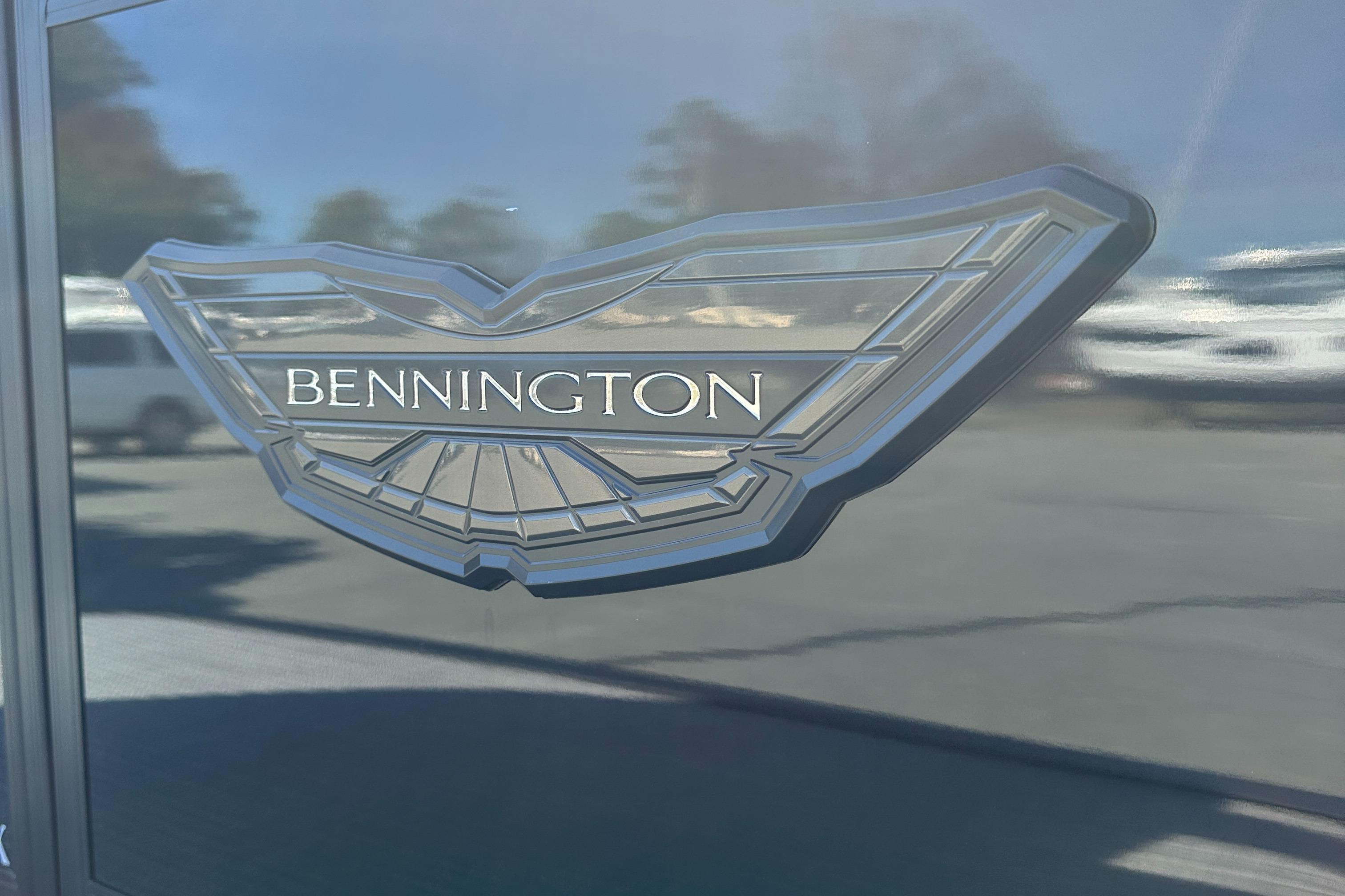 2024 Bennington 24 LSX FASTBACK SPORT