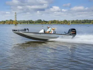 2024 Xpress Boats H18C