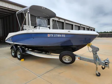 2019 Yamaha Boats 210 FSH Deluxe