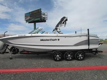 2021 MasterCraft X26