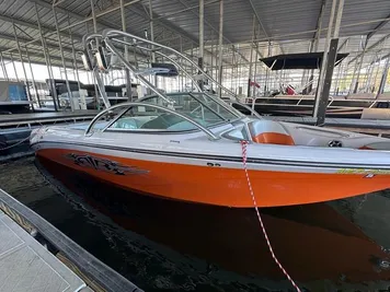 2006 Nautique SV211