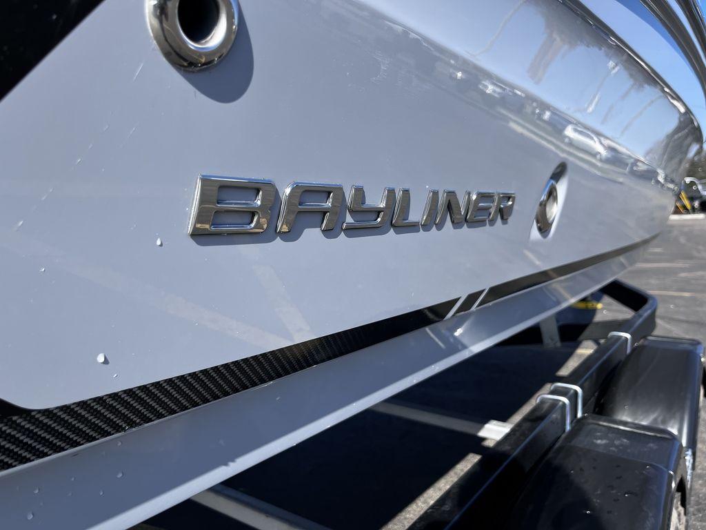 2023 Bayliner VR6 Bowrider