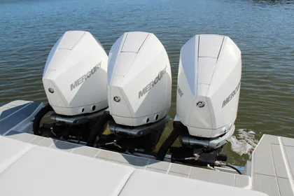 2023 Aviara AV36 Outboard