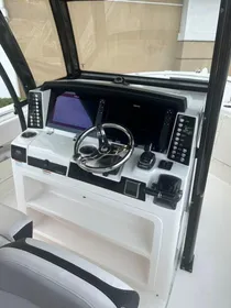 2019 Robalo R302