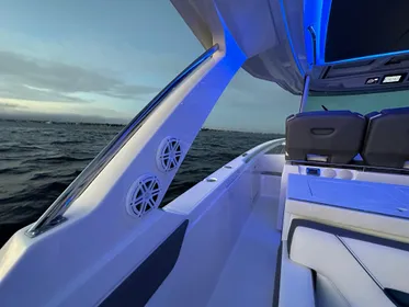 2020 Tiara Yachts 43 LS