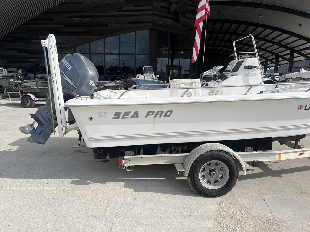 2004 Sea Pro Sv1900