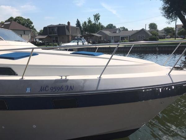 Used 1984 Cruisers Yachts 336 Ultra Vee, 48045 Harrison Township - Boat ...