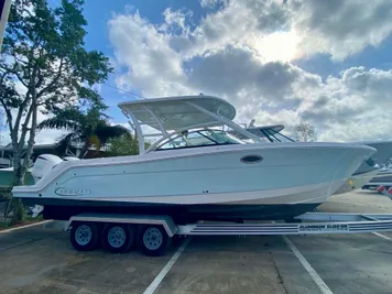 2020 Robalo 317 CC