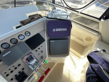 1996 Carver 440 Aft Cabin Motor Yacht