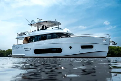 2024 Azimut Magellano 66