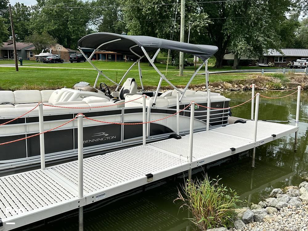 2016 Bennington 2350 RCL for sale in South Vienna, OH