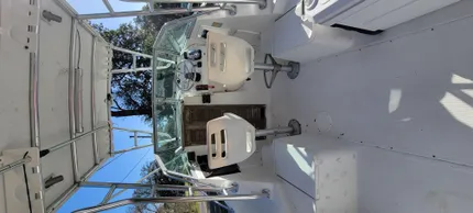 1989 Pursuit 26 walk around