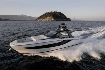 2025 Azimut AZ42-V