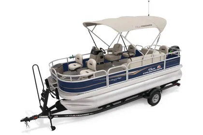 Bass Buggy 18 DLX Fishing Pontoon