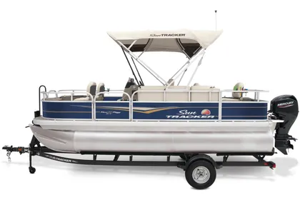 Bass Buggy 18 DLX Fishing Pontoon