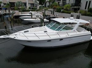 2001 Tiara Yachts 3500 Express