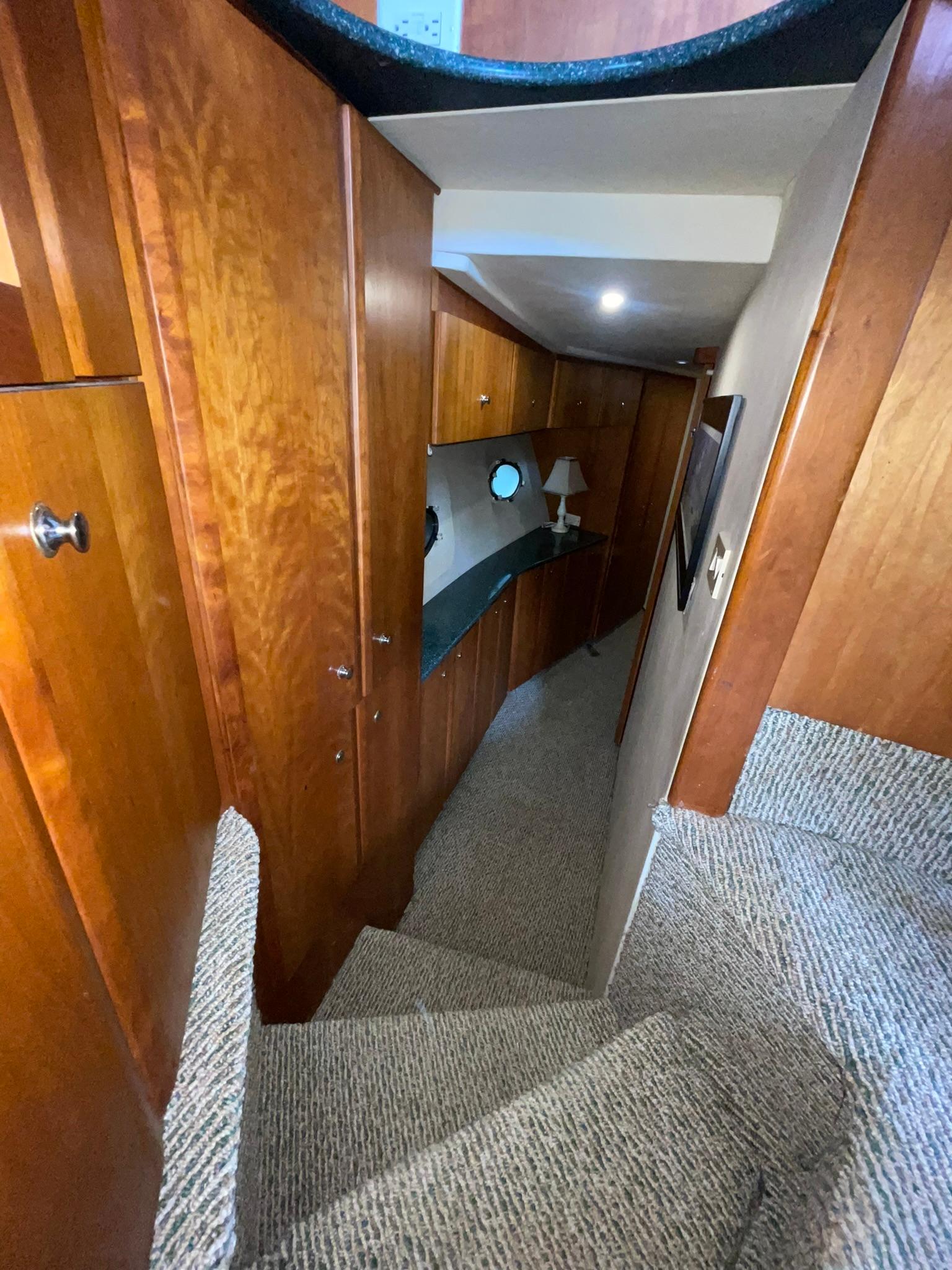 COMPANIONWAY FORWARD TO VIP & GUEST STATEROOMS