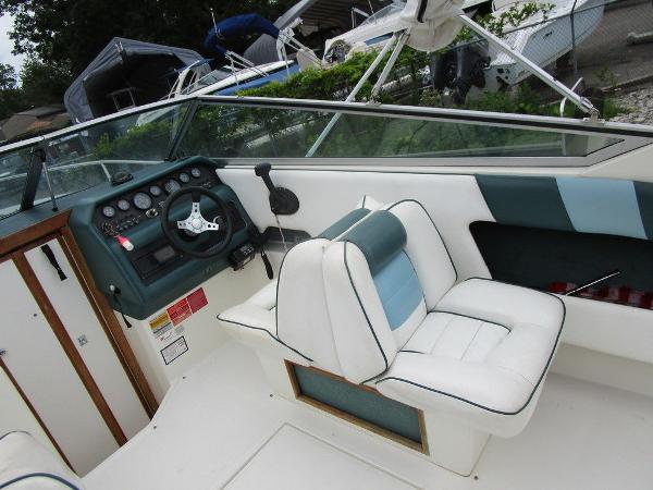 Used 1989 Sea Ray 220 Cuddy Cabin 08721 Bayville Boat Trader