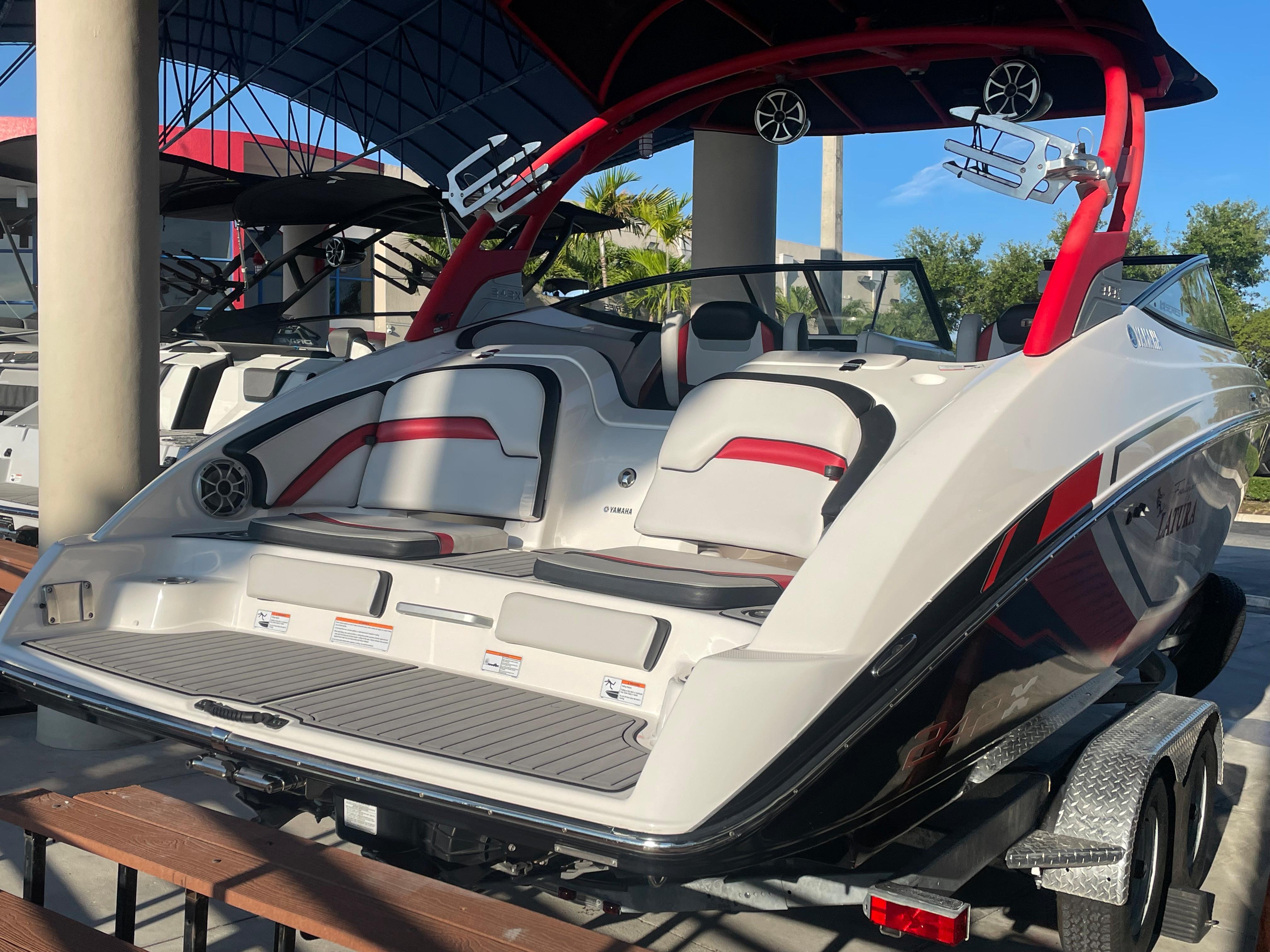 2018 Yamaha Boats 242X