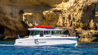 2023 Axopar 45 XC Cross Cabin