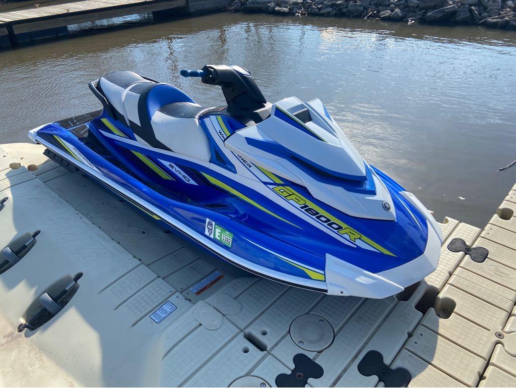 2019 Yamaha Boats GP 1800