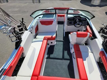 2021 MasterCraft NXT22