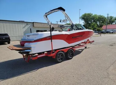 2021 MasterCraft NXT22