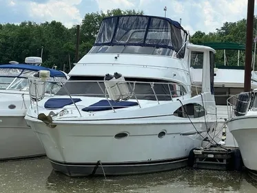 2001 Carver 444 Cockpit Motor Yacht