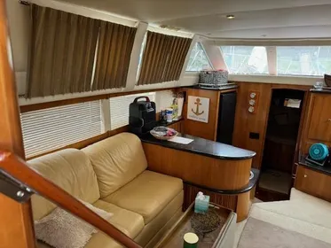 2001 Carver 444 Cockpit Motor Yacht