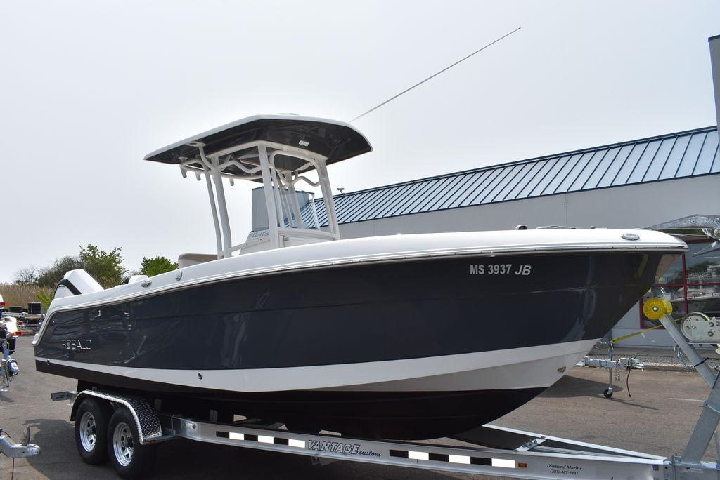 Used 2017 Robalo R242, 06512 East Haven - Boat Trader