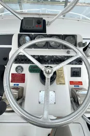 1997 Luhrs T 290 Sport Fisher Express