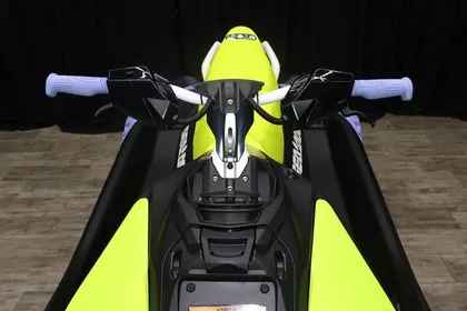 2024 Sea-Doo Spark® Trixx™ for 3 Rotax® 900 ACE™ - 90