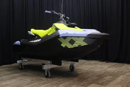 2024 Sea-Doo Spark® Trixx™ for 3 Rotax® 900 ACE™ - 90