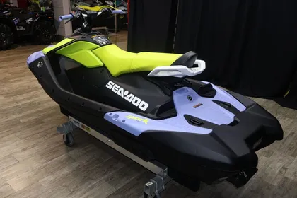 2024 Sea-Doo Spark® Trixx™ for 3 Rotax® 900 ACE™ - 90