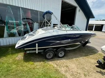 2012 Yamaha Boats SX210