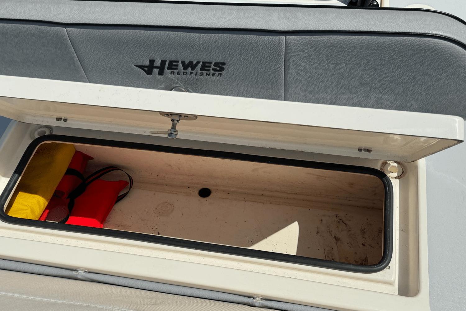 2019 Hewes Redfisher 18